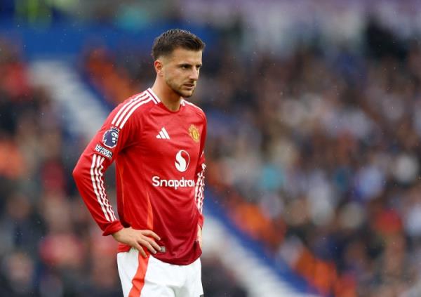 曼聯(lián)最水7號(hào)??芒特6420萬(wàn)加盟1年半1球1助，首發(fā)踢13分鐘又傷了